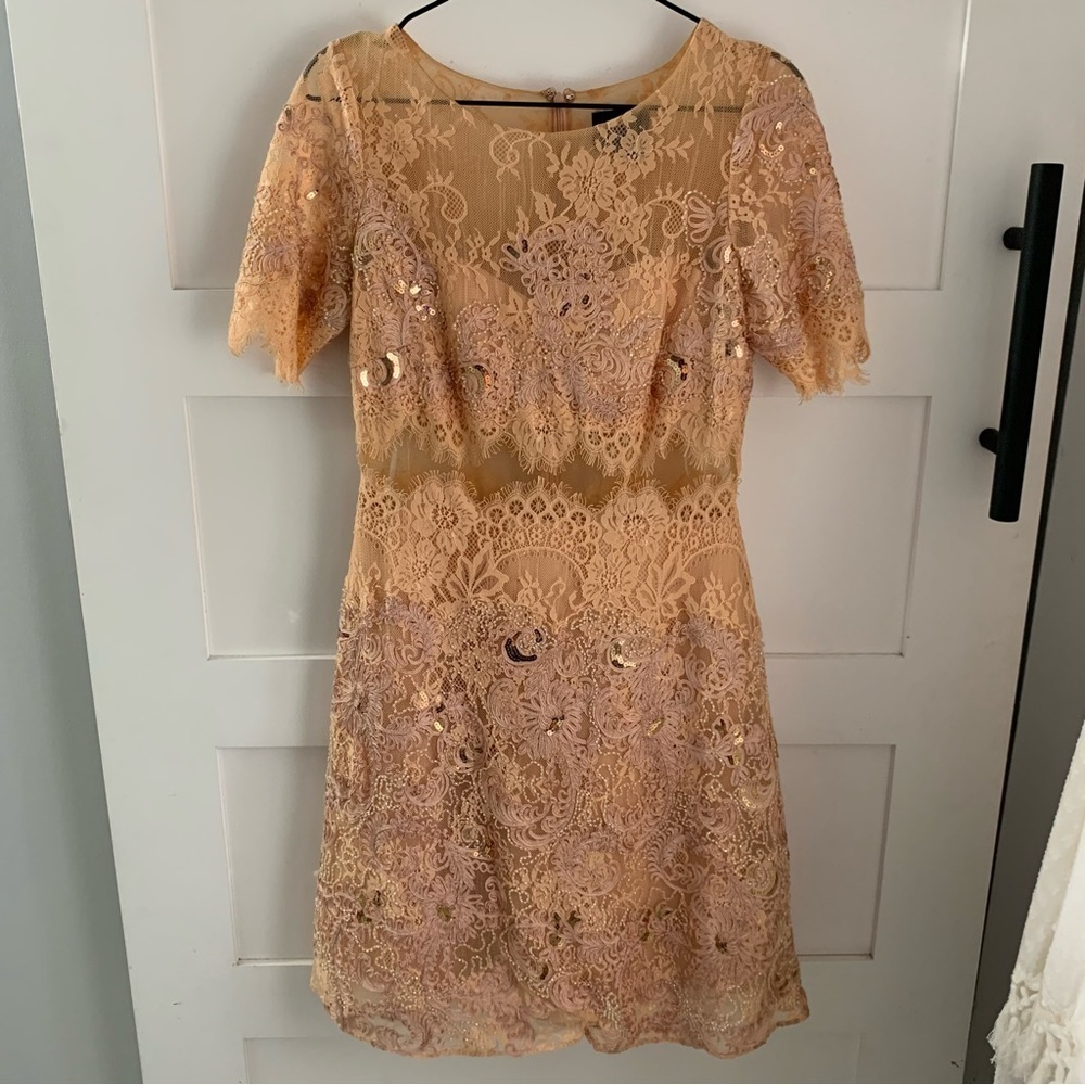 MARCHESA NOTTE | EUC Peach Sheer Lace Cocktail Dress with Sleeves 6